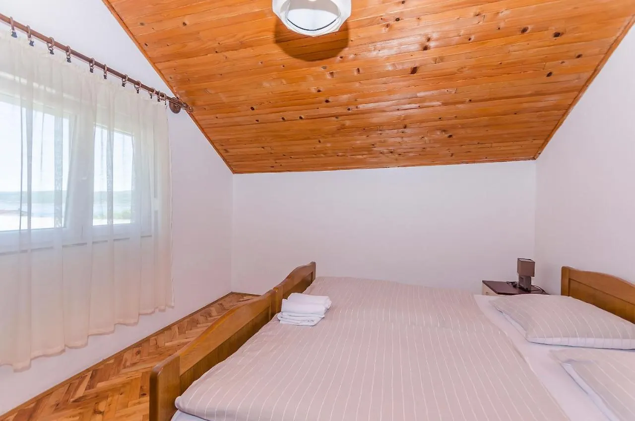 Apartments Zora Starigrad Paklenica Croatie